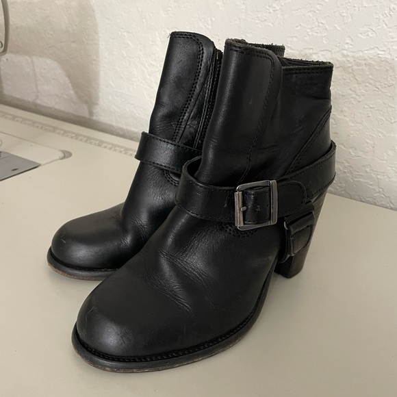 Allsaints Women’s leather heel boots - Picture 1 of 3